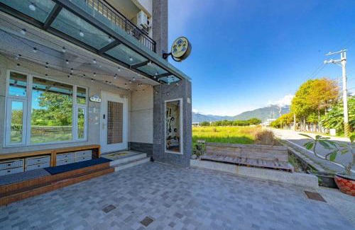 Ji'an Bed & Breakfast | Experience 花蓮雲朵朵民宿 with Elevators & Parking Access
