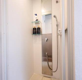 Kaminarimon Apartment | Family-Friendly Thunder Hotel: Steps from Asakusa Station