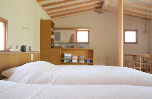 Goto House | Guest Rated 10/10: NAWO with Family-Friendly Amenities