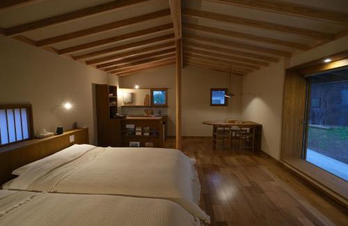 Goto House | Guest Rated 10/10: NAWO with Family-Friendly Amenities