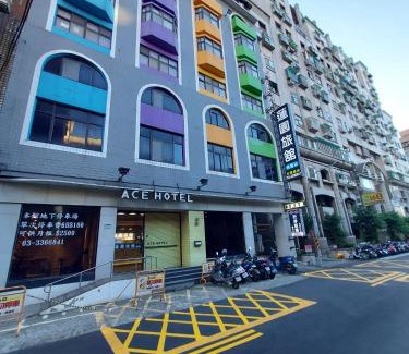 Taoyuan City Centre Hotel | Welcoming蓮園旅舘-桃園店: Pet-Friendly & Family-Oriented