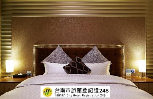 Liujia District Hotel | Cozy 薇風情汽車旅館 - 台南館 with Breakfast & Family Amenities