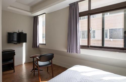 Hualien City Centre House | Comfortable Stay at 藍寓市區民宿 - Pet & Child Friendly