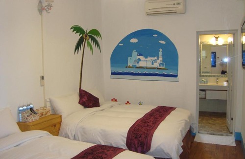 Hualien Cabin | Discover 藍白舍: Family-Friendly with Breakfast Included