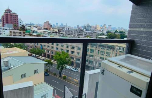 East District Apartment | Guest Rated 9.7: Good Garden Apartment with Kitchen Access