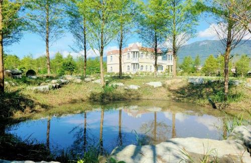 Fongtian Immigration Village House | Experience Unforgettable Stays at 谷築石苑 - Rated 10/10
