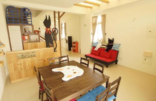 Taitung House | Cat-Themed Mini Inn: Family-Friendly Comfort Awaits