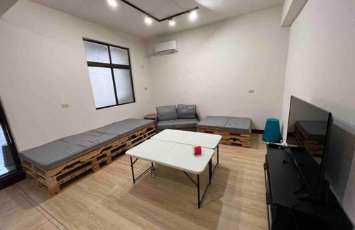 Talintsun Apartment | Discover Tranquility at YuSHan Lake: Ideal for Families
