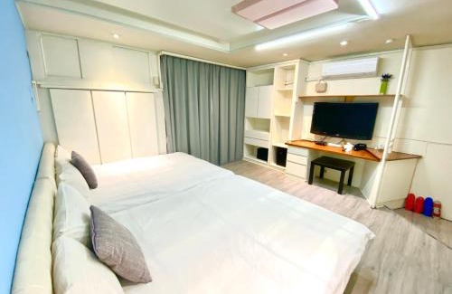Xitun District Apartment | Pet-Friendly Retreat at Fengjia Pig's House, Rated 8.1/10