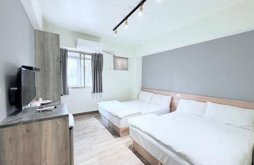 Xitun District House | Cozy Stay at Inn 逢甲Home - Perfect for Families & Pets