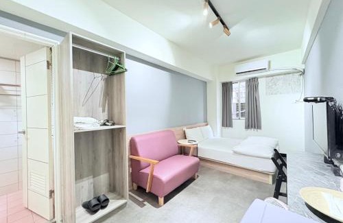 Xitun District House | Cozy Stay at Inn 逢甲Home - Perfect for Families & Pets