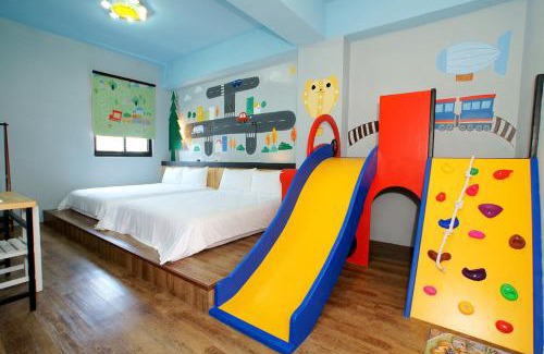 Taitung House | Budget-Friendly Dollars BnB: Pet & Family Friendly Stay