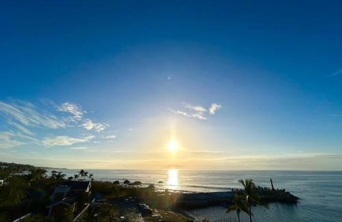 Donghe House | Oceanview B&B: Guest Rated 10/10 with Pet Friendly Comfort