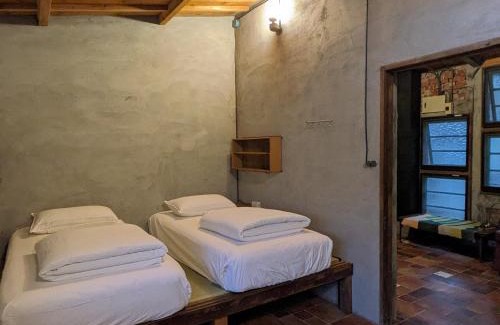 Donghe House | Experience Comfort at Dulan Star GuestHouse - Rated 9.4/10