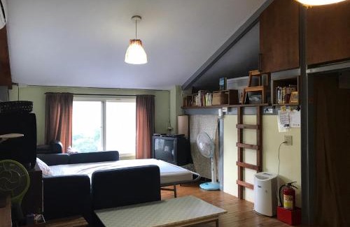 Ruifang Apartment | Historic Hardware House: Pet-Friendly Retreat in Ruifang