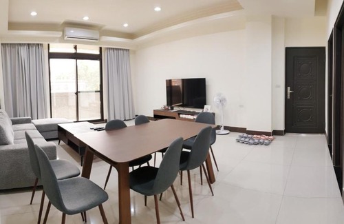 Jinhu House | Guest Rated: 10/10 at The Flower Hut - Family Friendly Retreat
