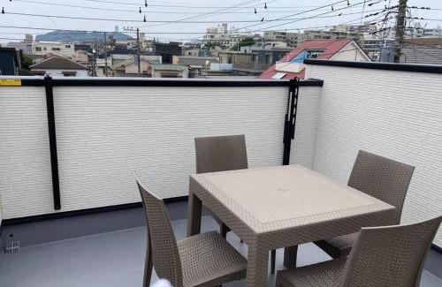 Koshigoe Apartment | Family-Friendly Stay at 湘南腰越ホーム with Great Reviews