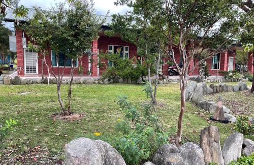 Guanshan House | Delightful Fu Yuan Homestay with Breakfast & Kitchen Access