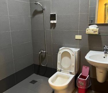 Guanshan House | Delightful Fu Yuan Homestay with Breakfast & Kitchen Access