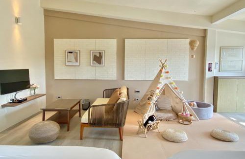 Hengchun House | Relaxing Stay at AlphaVilla with Pool & Hot Tub Amenities
