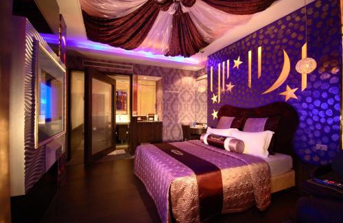 Sanmin Hotel | Relax at Shiny Seasons Motel: Family-Friendly with Hot Tub