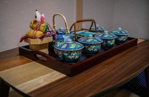 Motomatchi Villa | Stylish Color Inn: 4-Bedroom Villa Near Namba Station