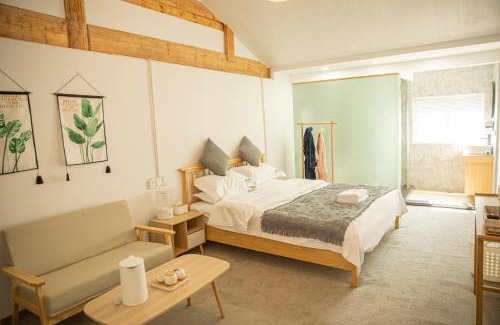 Shangri-La House | Experience Snowlake Inn: A Perfect Retreat for Families