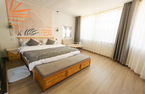 Shangri-La House | Experience Snowlake Inn: A Perfect Retreat for Families