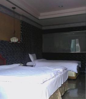 Dongshi Hotel | Budget-Friendly Stay at 雲林東勢御花園汽車旅館