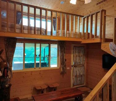 Fuxing District House | Cozy Retreat at 雲棧民宿 - Family & Pet Friendly Stay