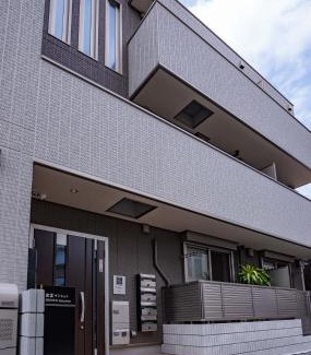 Higashiyodogawa Apartment | Guest Rated 8.6 - Explore 震雲マンション103 Today