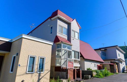 Hakodate House | Family-Friendly Retreat at 青柳館 Aoyagi-Kan Hotel