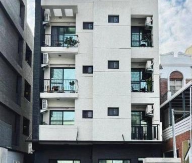 Taitung House | Explore 飛行船電梯民宿: Top-Rated Stay with Great Amenities