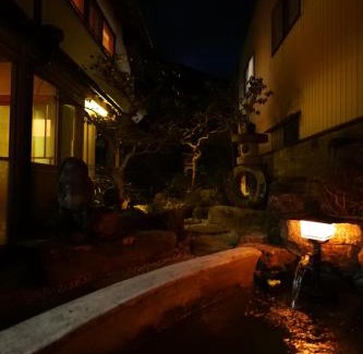 Shimohara House | Discover Comfort at 飛騨金山 古民家宿 恩家 -おんや-