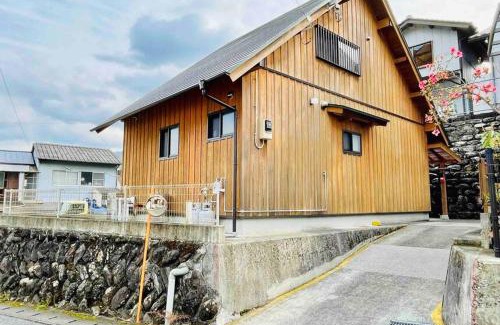 Tosa House | Explore Nature at Wood House - Guest Rated 9.8/10