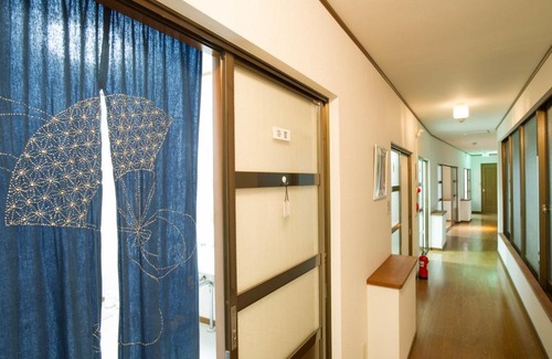 Ome House | Family-Friendly Stay at 駅前山小屋A-yard - 8/10 Rated