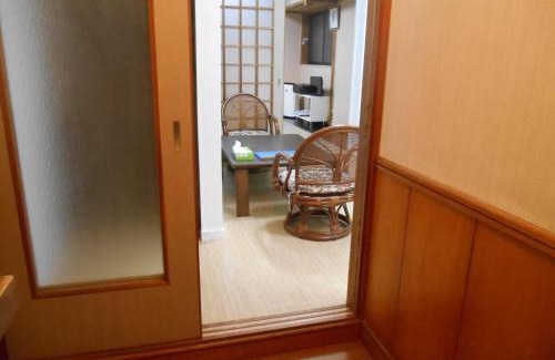 Asahi Apartment | Convenient Glamping House with Garden Near Osaka Station