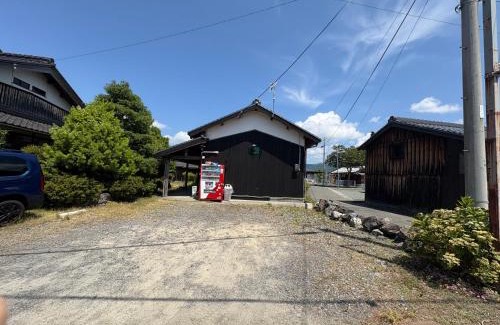 Takashima Villa | Lakefront Retreat in Takashima with Free BBQ and Bikes