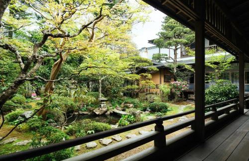 Koyasan Hotel | Explore Tranquility at Koyasan Shukubo Zofukuin