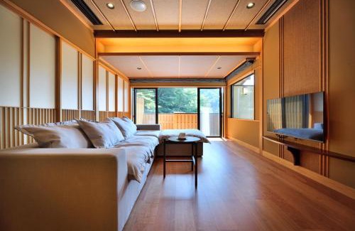 Shima Hotel | Relaxing Retreat at Tsuruya with Hot Tub Amenities