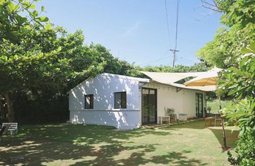 Eluan House | Explore Kentingdessert: Pet-Friendly Stay with Ocean Views