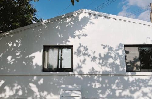 Eluan House | Explore Kentingdessert: Pet-Friendly Stay with Ocean Views