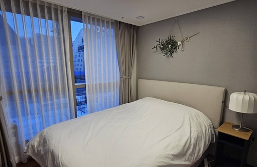 Seocho-dong Apartment | Modern 2-Bedroom Retreat in Gangnam, Ideal for Families