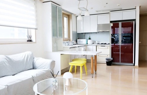 COEX Apartment | Explore Gangnam: Modern 2-Bedroom Residence Near COEX