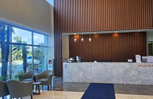 Songhak Resort | Relax at Dasan Beach Golf & Resort with Great Amenities