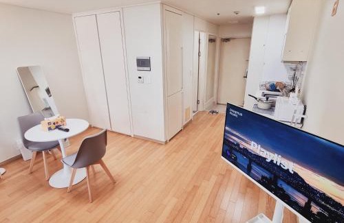 Seolcheon-myeon Apartment | 당산역1분,합정홍대,2호선,9호선