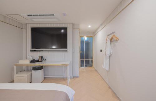 Dongnae District Hotel | Discover Dongrae Denbasta Hotel: 4-Star Guest Favorite