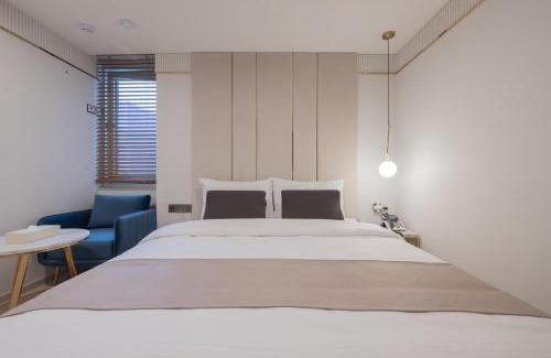 Dongnae District Hotel | Discover Dongrae Denbasta Hotel: 4-Star Guest Favorite
