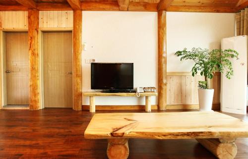 Boseong Resort | Relax at Nokcha Resort with Pool and Kitchen Amenities