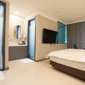 Sacheon Hotel | 사천잠보호텔